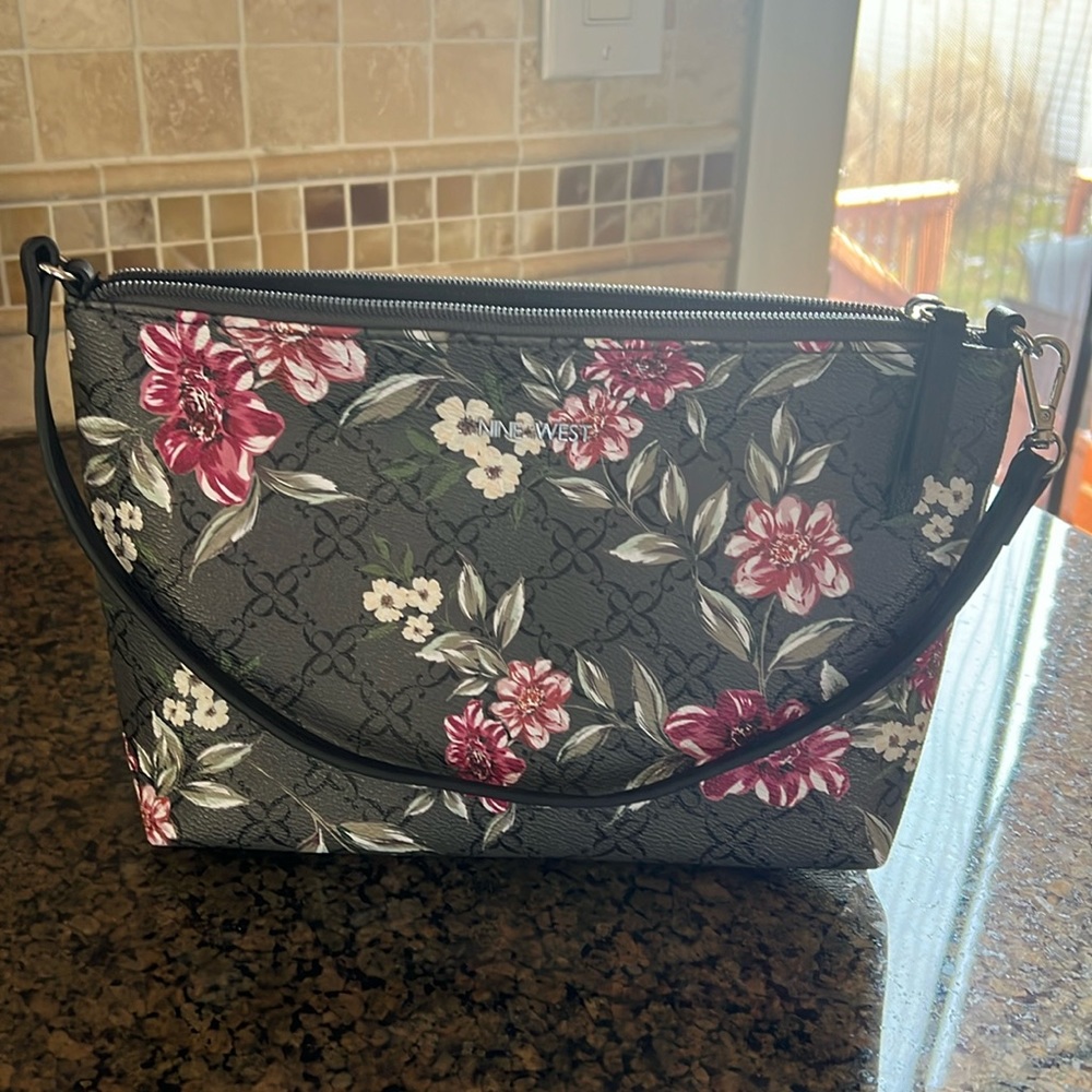 Nine west purse